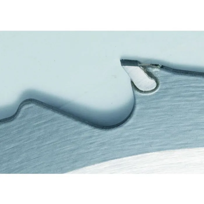 MAKITA B40593 AFKORTZAAGBLAD HOUT (NOEST/SPIJKER)