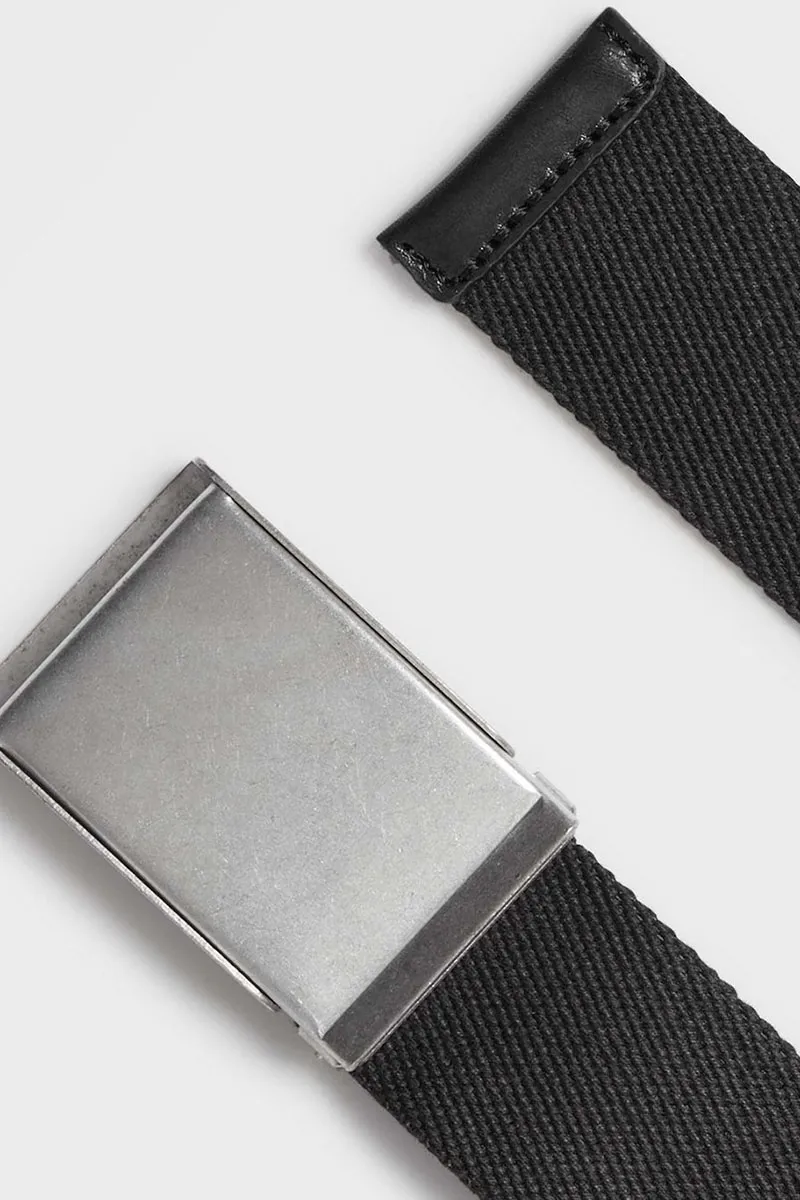   SaddlerCaracas  Black